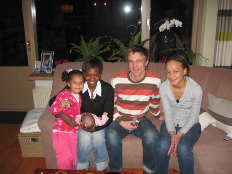 Dit is fam. van Eijk...ome Oscar is een neef van mijn mama en zijn gezin!!Allemaal familie...