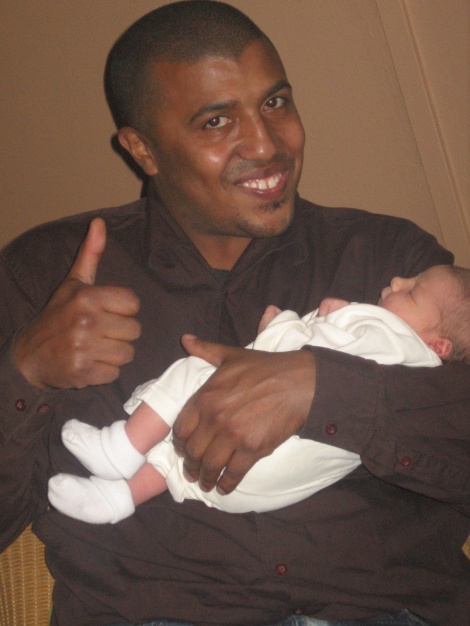 Dit is oom Eddie..soms ook wel genoemd..oom Spocky...dat is de beste vriend van papa..zijn matti!!